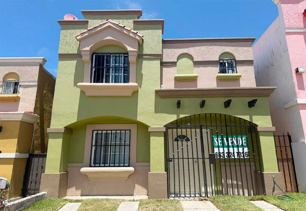 Se VENDE Casa en Urbi Cedros